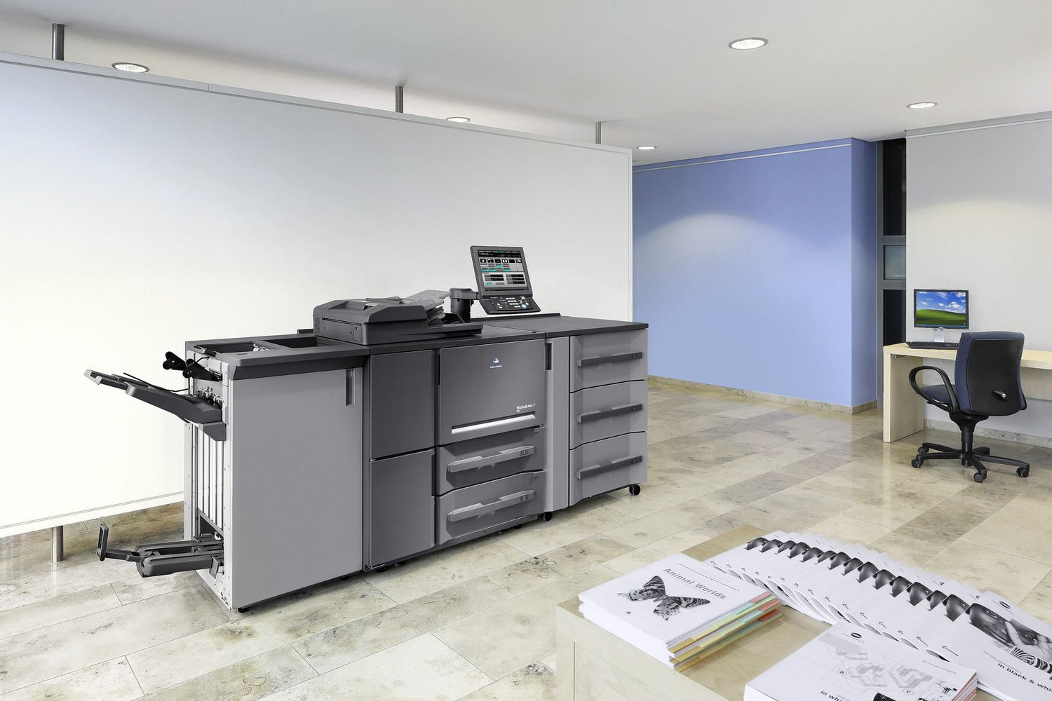 ماكينة كونيكا مينولتا مستعملة لون أسود 951