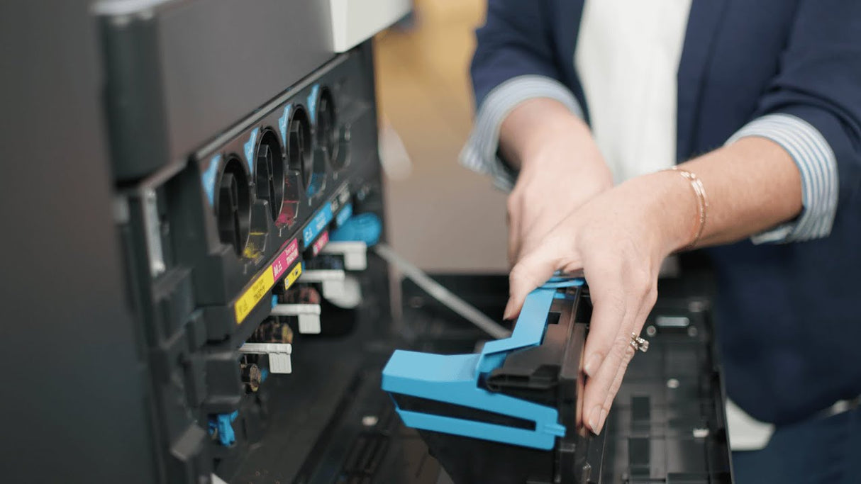 علبة حبر مستهلك من كونيكا مينولتا CET7114 C224/284/c364/c454/c554/C258/C308/C368/C458/C558/C658